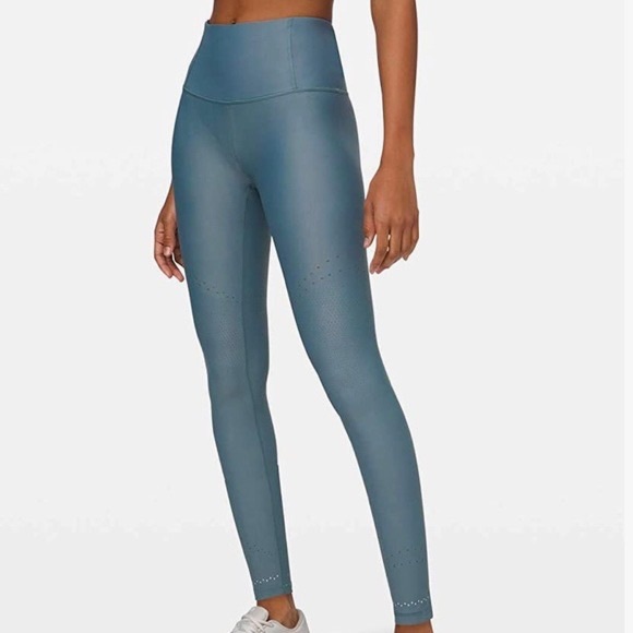 lululemon athletica Pants - Lululemon In Focus Run Tight
NWT
lululemon athletica